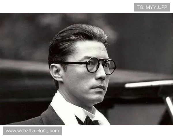 尊龙手机官网定期举办线上线下活动，丰富玩家的游戏生活与社交体验